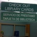 为西班牙语社区服务的图书馆